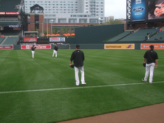 Orioles Pitchers warmup 42211